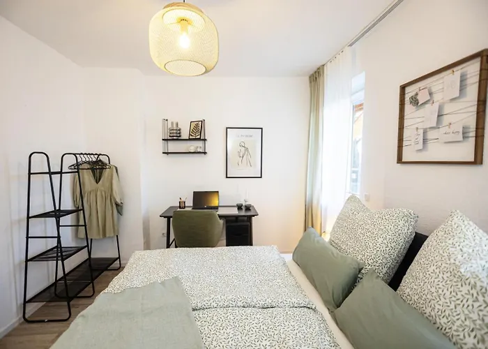 Blossfeld-Apartments Geraeumige Stadtoase Mitten Im Zentrum Mit 3 Schlafzimmern, Gratis Parkplatz, W-Lan, Netflix