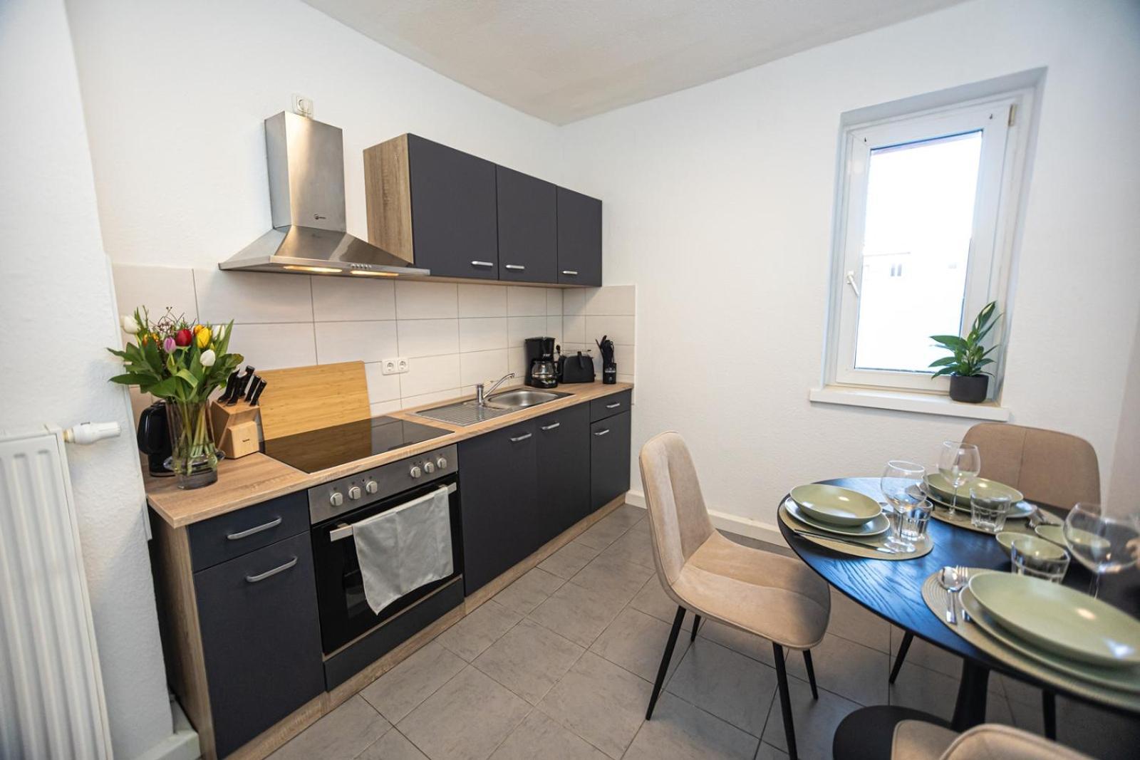 Blossfeld-apartments Geraeumige Stadtoase Mitten Im Zentrum Mit 3 Schlafzimmern, Gratis Parkplatz, W-lan, Netflix Appartement