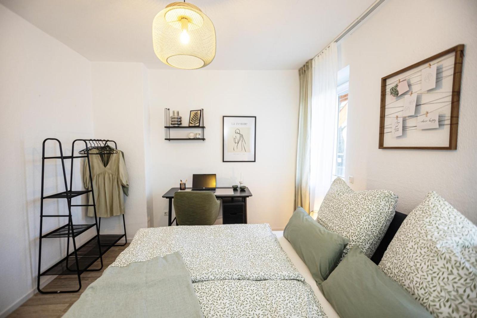 Blossfeld-apartments Geraeumige Stadtoase Mitten Im Zentrum Mit 3 Schlafzimmern, Gratis Parkplatz, W-lan, Netflix Apartment Jena